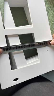 Schneidedienst für die Verarbeitung von Kunststoffplatten/Blättern aus ABS/Acryl/PP/PET/HDPE zur Erfüllung der Kundenanforderungen