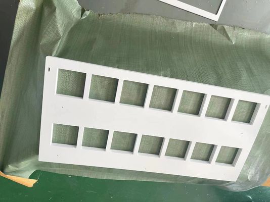 Schneidedienst für die Verarbeitung von Kunststoffplatten/Blättern aus ABS/Acryl/PP/PET/HDPE zur Erfüllung der Kundenanforderungen