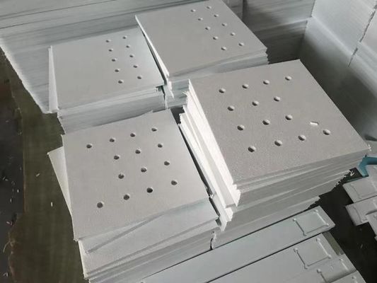 Schneidedienst für die Verarbeitung von Kunststoffplatten/Blättern aus ABS/Acryl/PP/PET/HDPE zur Erfüllung der Kundenanforderungen