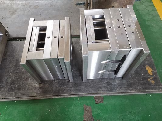 Anpassungsfarben Kunststoff-Blow-Molding-Formen für die Gestaltung und Anpassung von Kunststoffprodukten