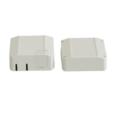 Matte weiße isolierte elektronische Produkte für Stromversorgungsgeräte